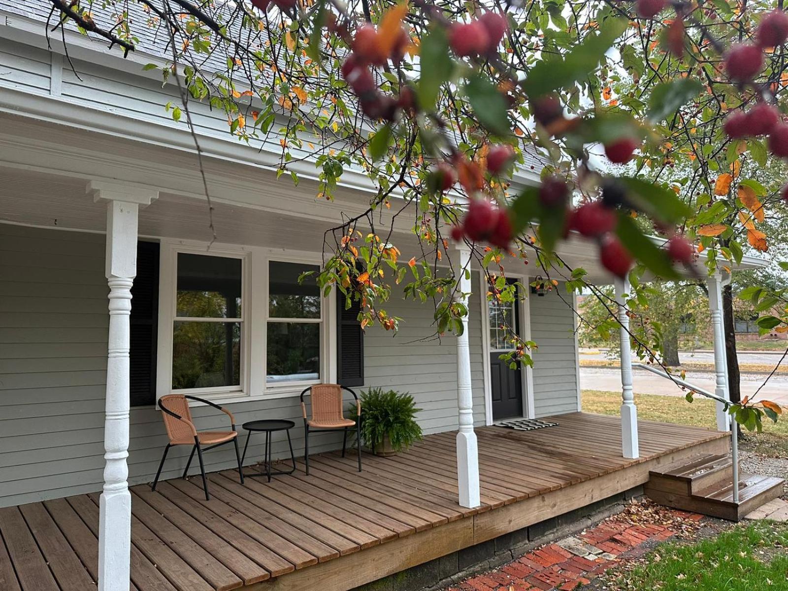 Crabapple Cottage Hesston Bagian luar foto